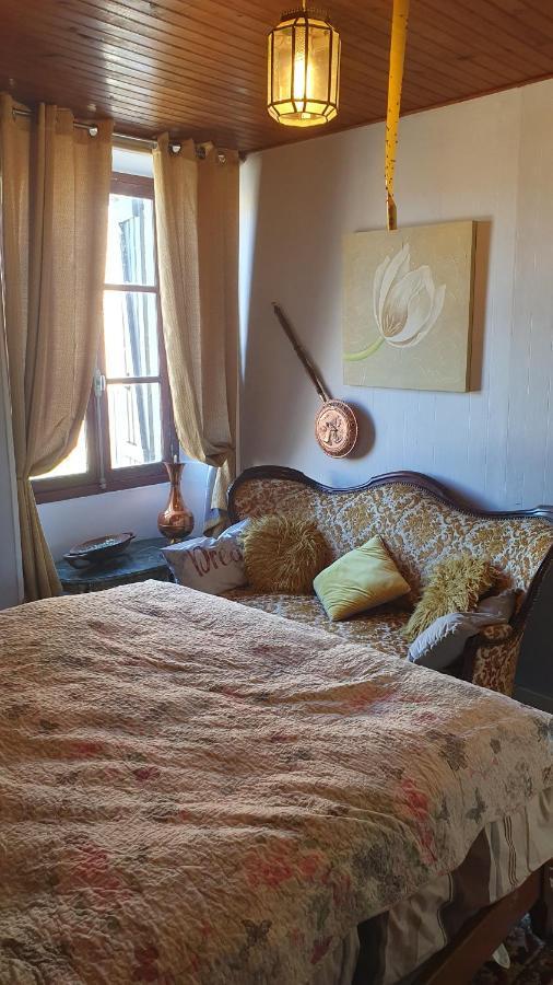 La Peau Bed & Breakfast Mairé-l'Eveseault Екстериор снимка